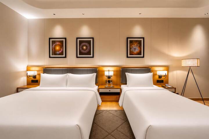 Room 21 of 94