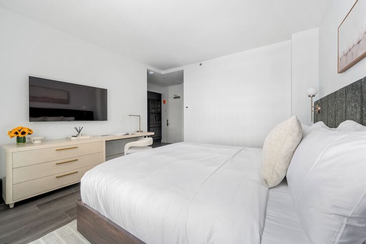 Room 146 of 626