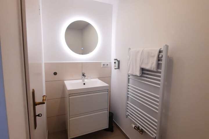 Room 19 of 31