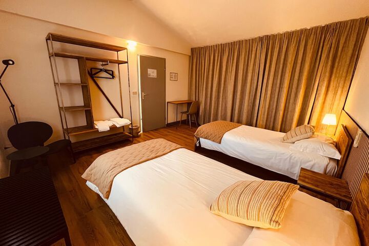 Room 7 of 22