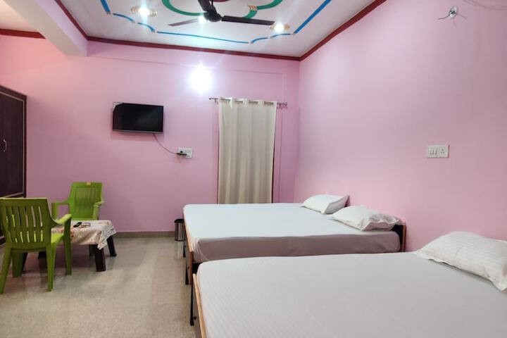 Room 10 of 23