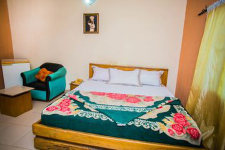 Room 6 of 21