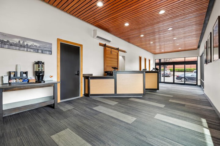 Lobby Entry