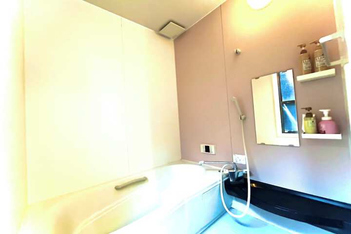 Room 16 of 172