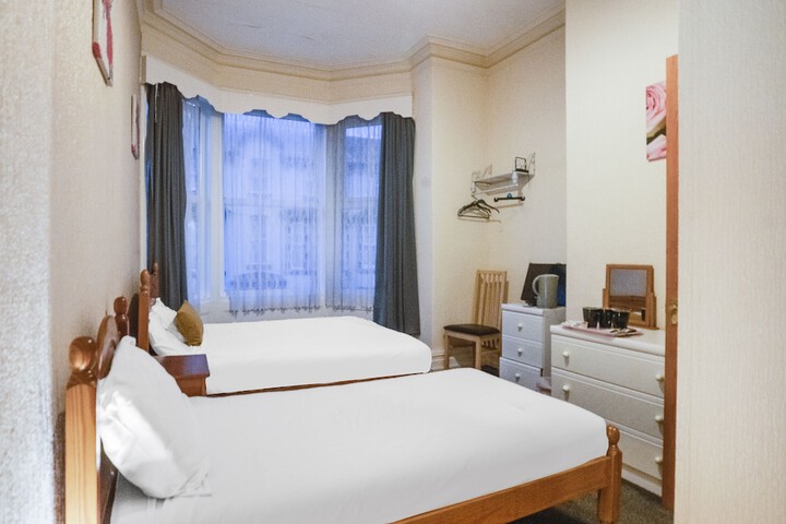 Room 16 of 21