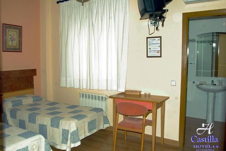 Room 33 of 66