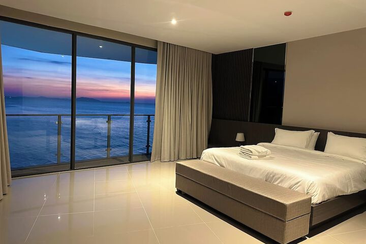 Room 11 of 46