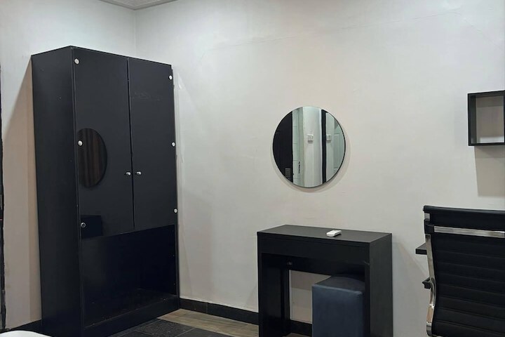 Room 9 of 57