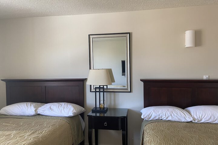Room 9 of 17
