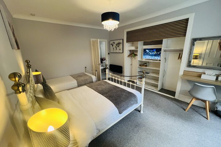 Room 34 of 99