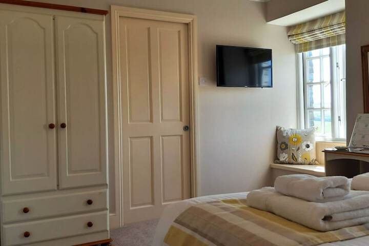 Room 7 of 46