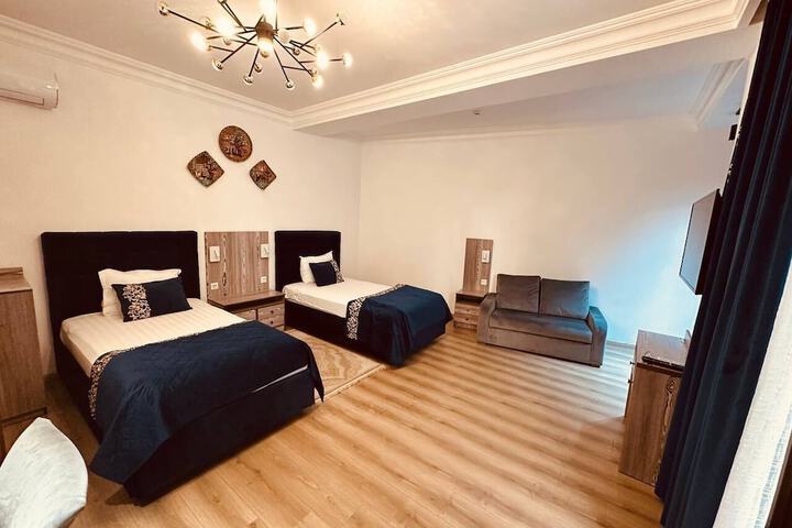 Room 52 of 63