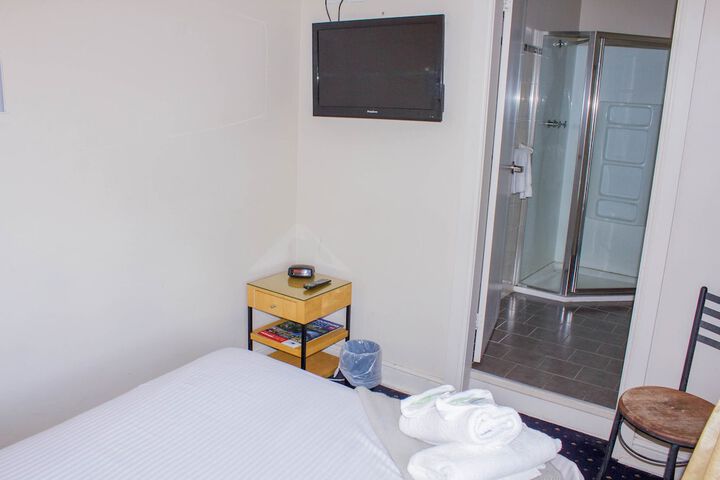 Room 13 of 47
