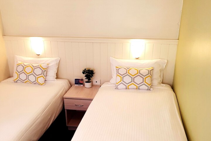 Room 16 of 84