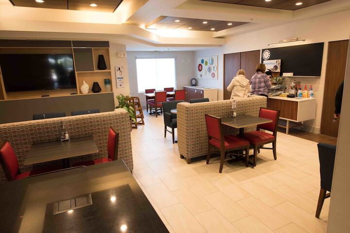 Breakfast area