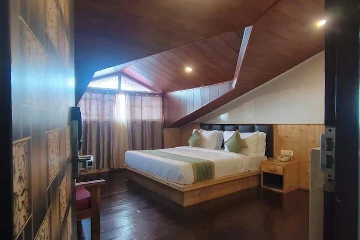 Room 21 of 50