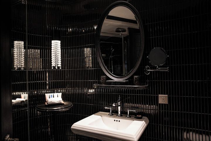 Room 60 of 127