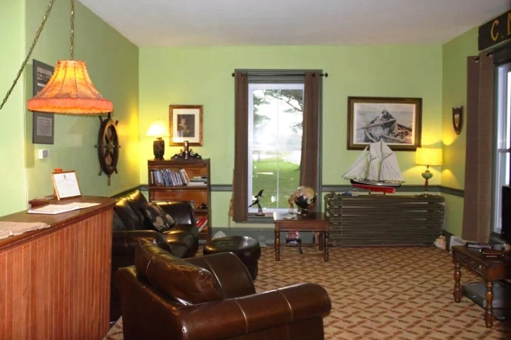 Hotel Interior 2 of 13