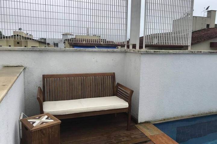 Pool 12 of 26