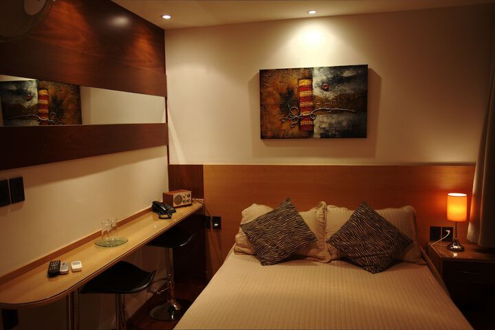 Room 21 of 110
