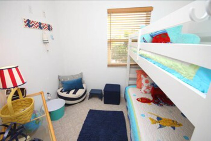 Room 21 of 26