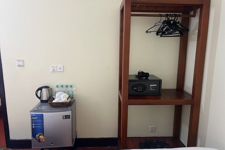 Room 21 of 80