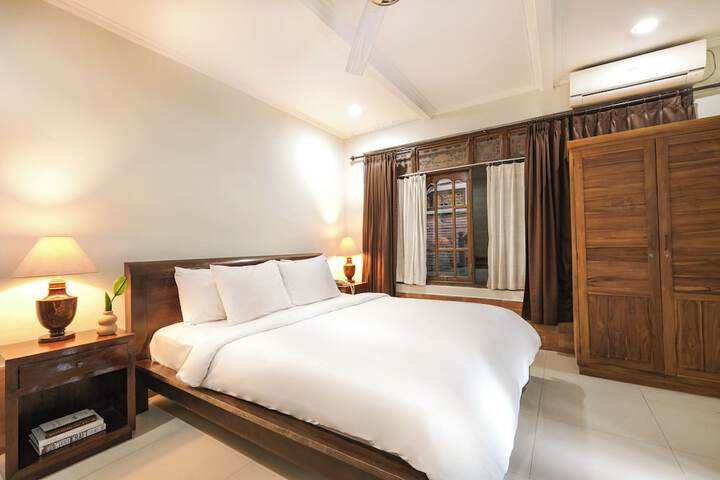 Room 4 of 26