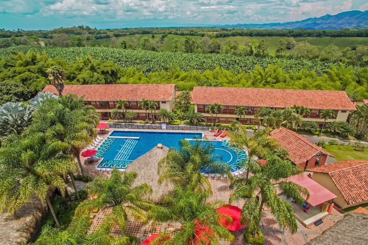 Pools & Facilities