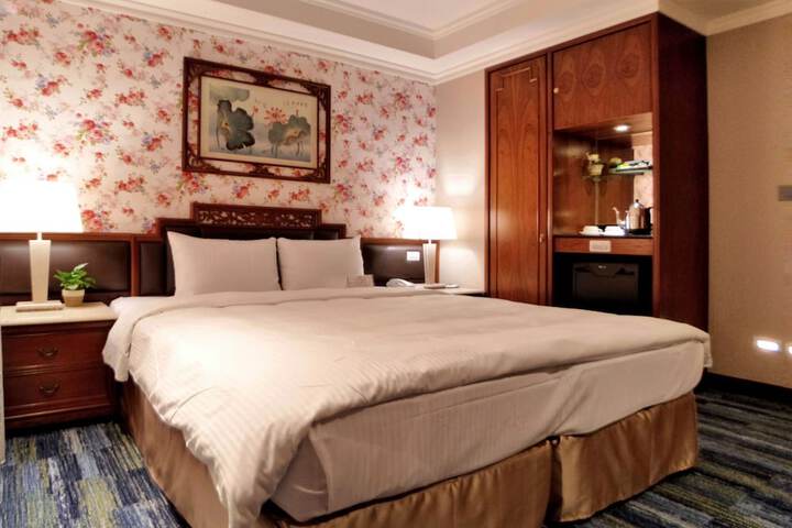 Room 15 of 82