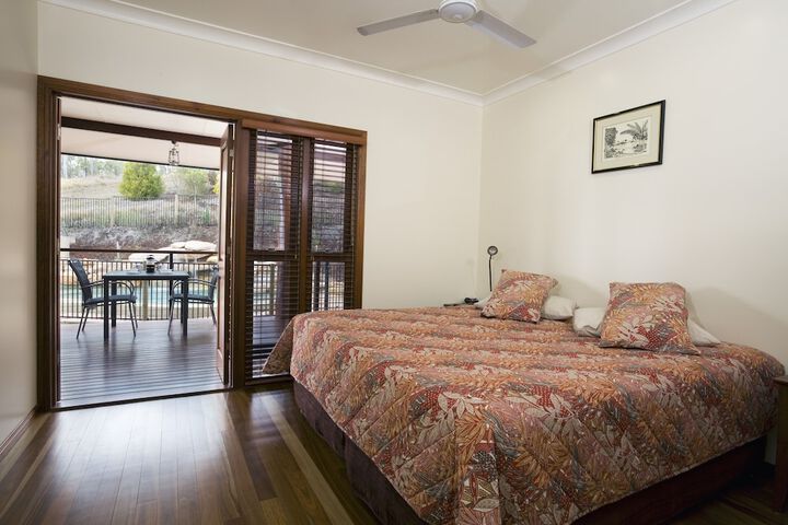 Room 4 of 35