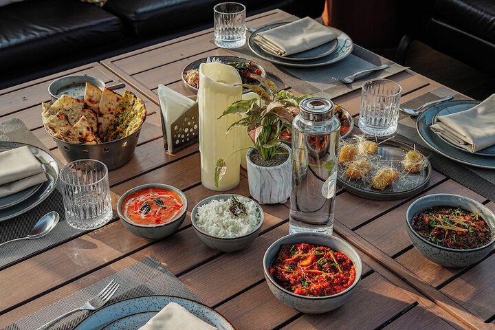 Dining 52 of 63