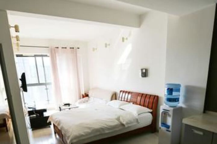 Room 42 of 93
