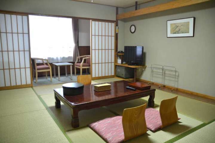 Room amenity