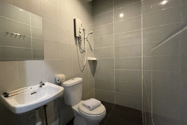 Room 13 of 24