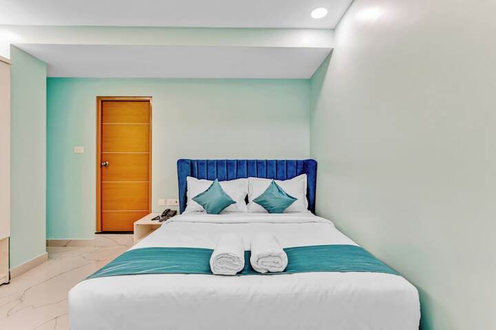 Room 13 of 36