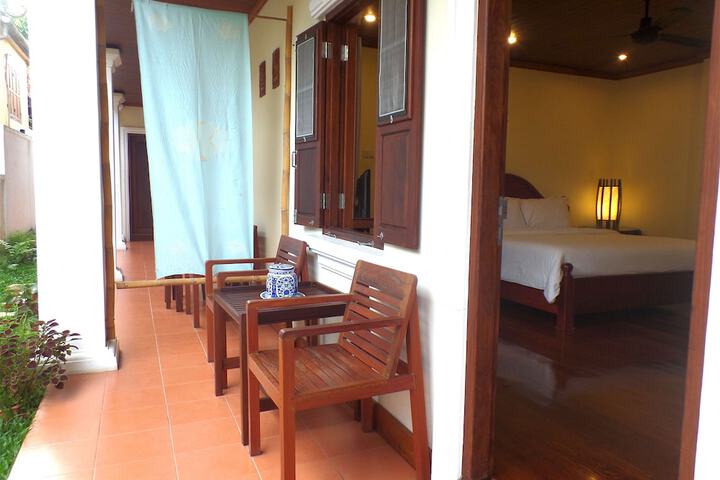 Room 8 of 38