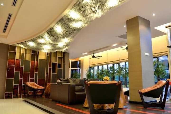Hotel Interior 4 of 31