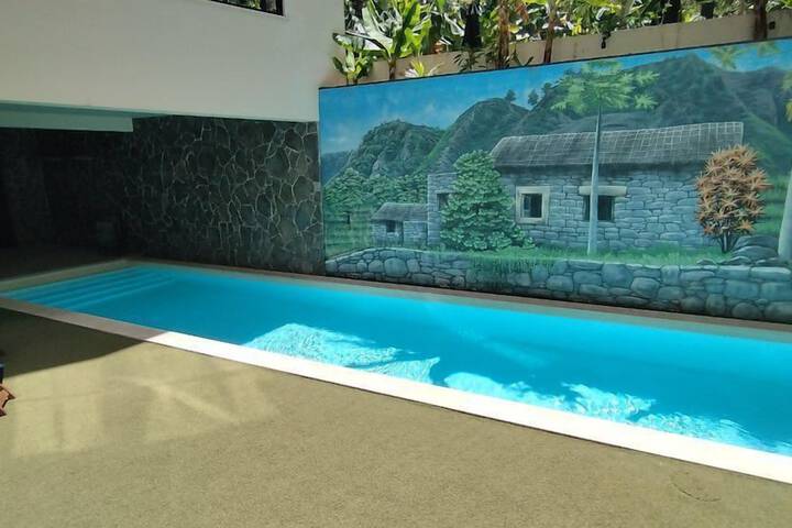 Pool 31 of 54
