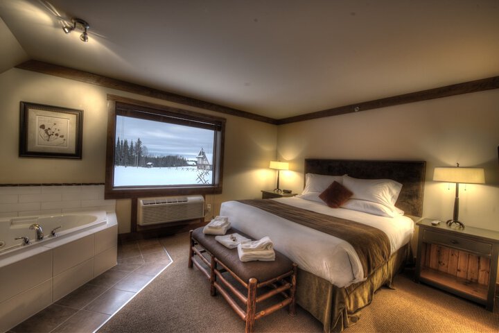 Room 4 of 27