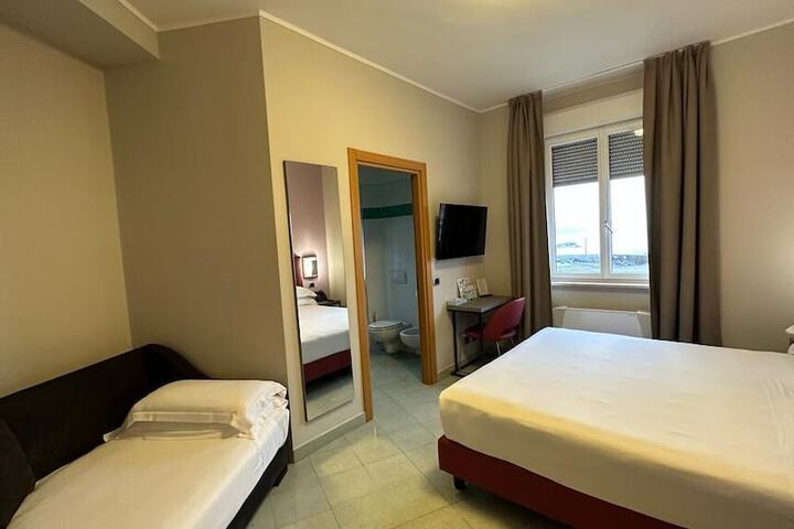 Room 28 of 57