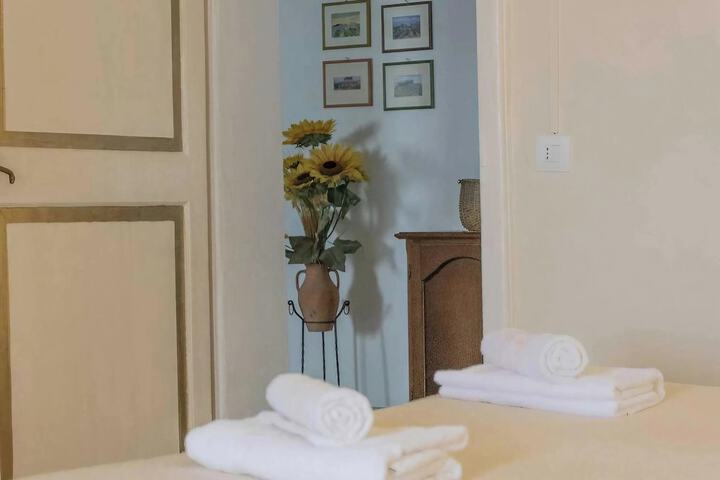 Room 17 of 82