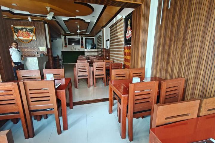 Hotel Kashmir Residency by Maa Sukrala Hotels and Resorts