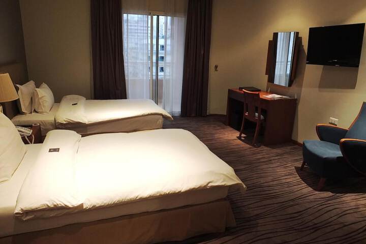Room 20 of 63