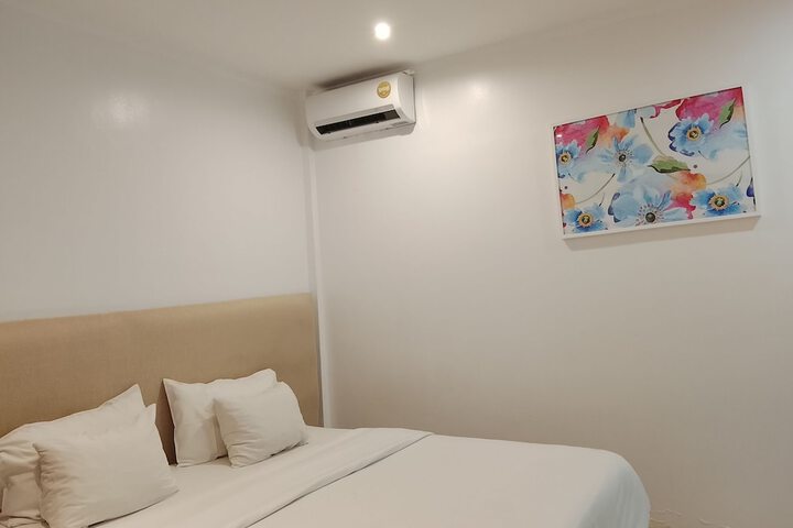 Room 4 of 17