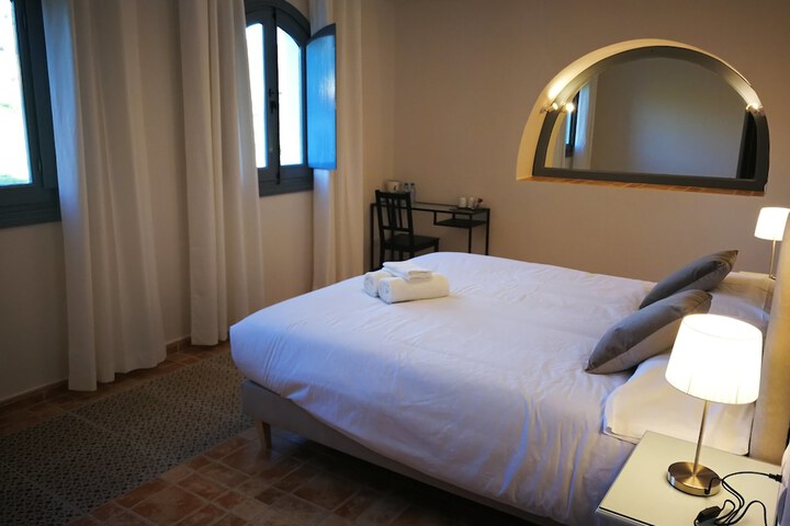 Room 15 of 79