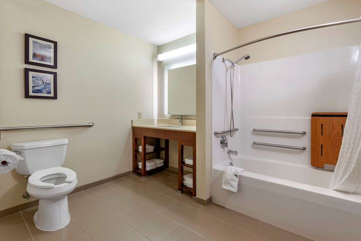 Room 7 of 22
