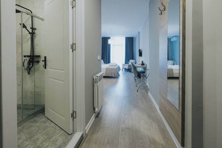Room 7 of 53