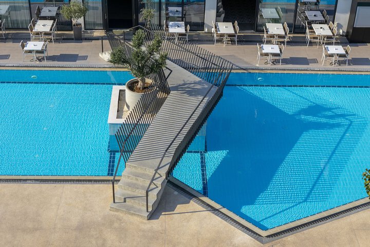 Pool 55 of 99