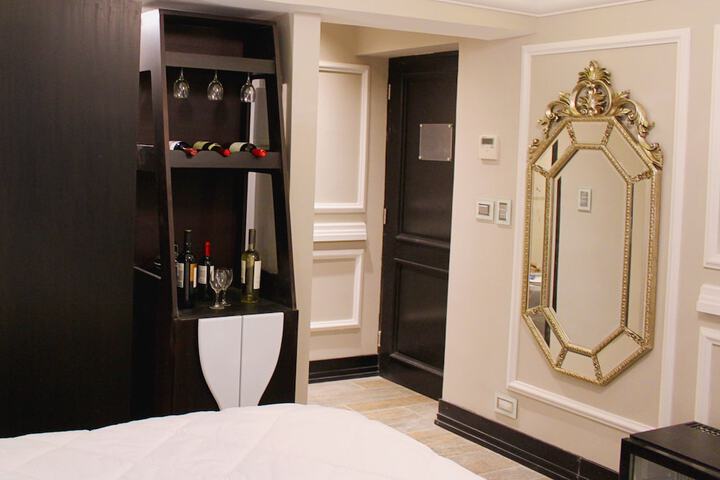 Room 12 of 67