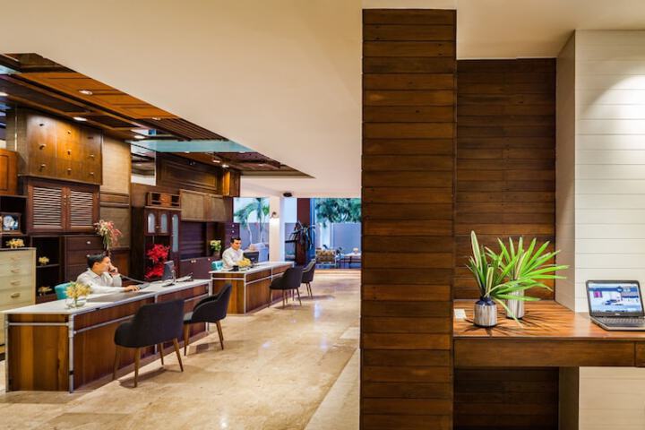 Hotel Interior 4 of 207